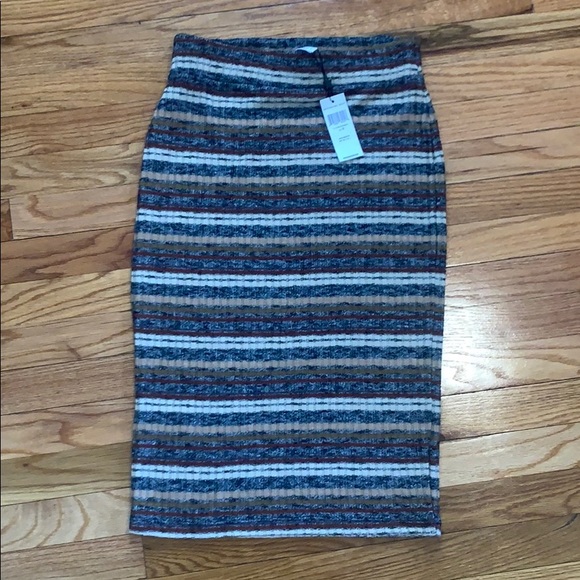 New BCBG striped midi skirt - Picture 2 of 6